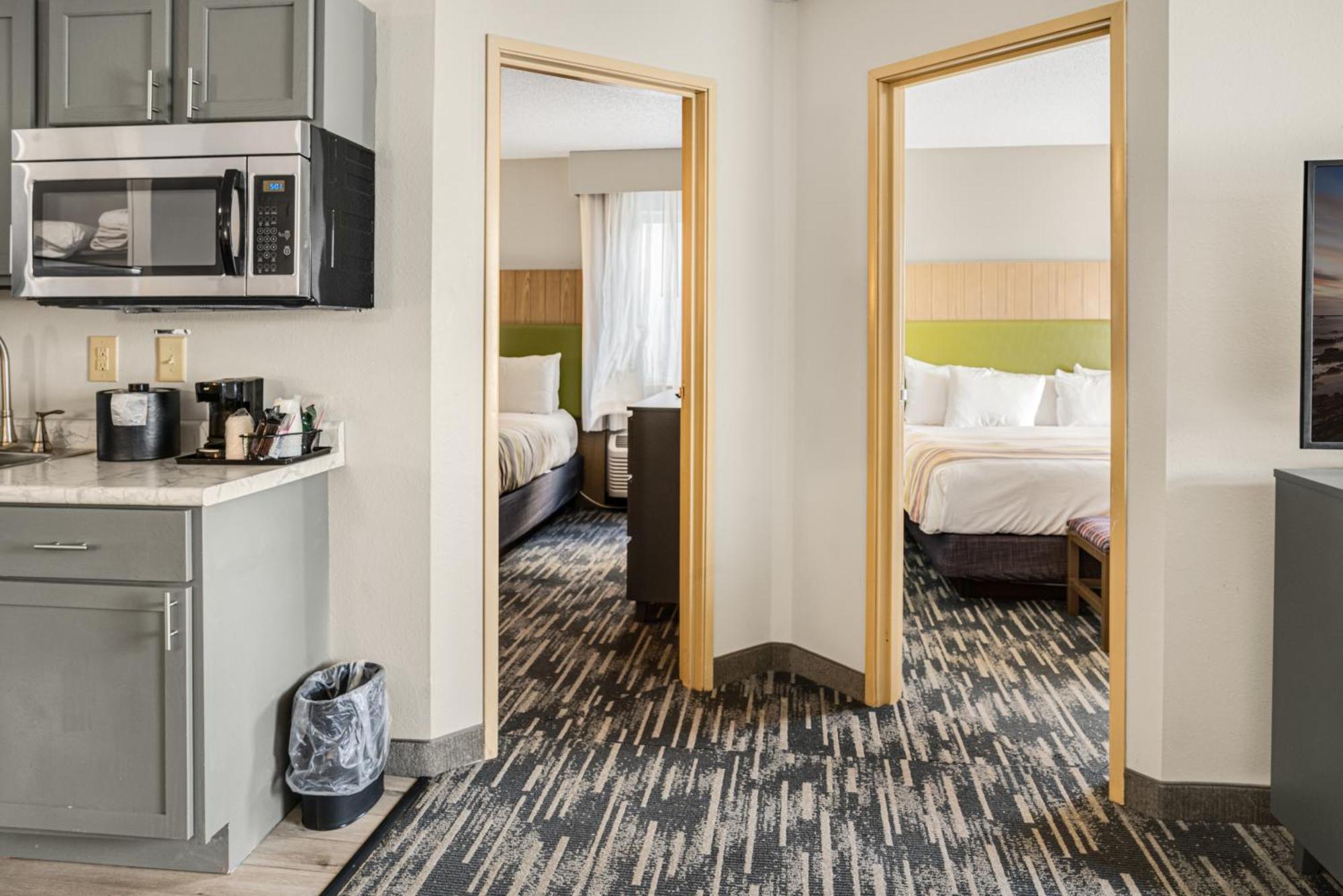Country Inn & Suites By Radisson, Брукингс Экстерьер фото